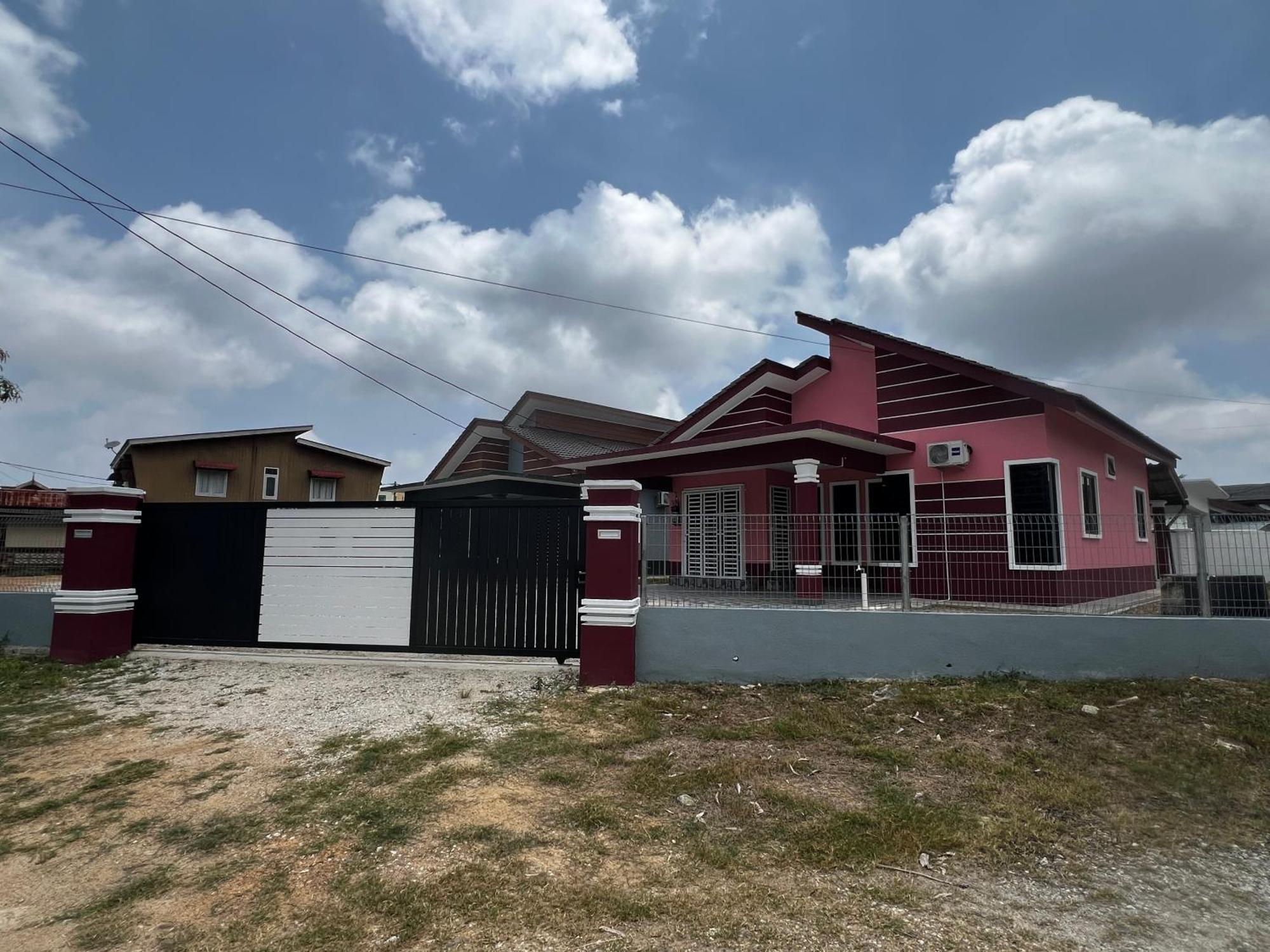 Yatee Homestay Kuala Terengganu Exterior foto